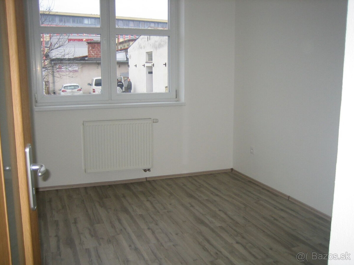 Prenájom veľkého 2 - izbového bytu Bytčická ulica - 5