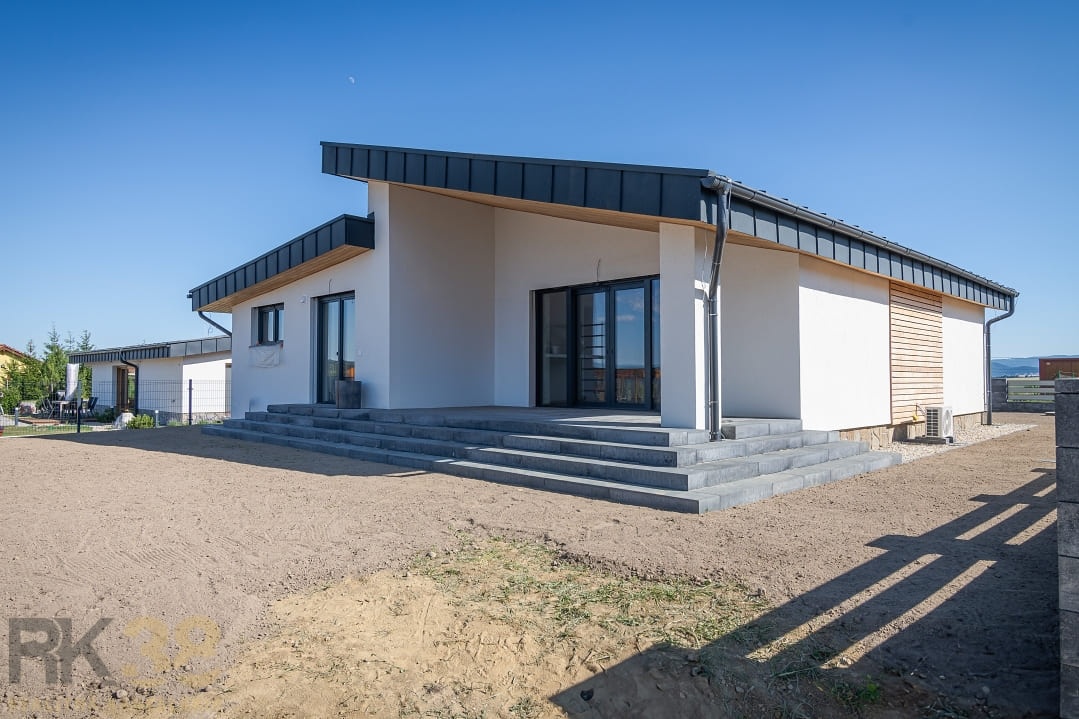 Nadčasové rodinné domy v skvelej lokalite pod Tatrami - 5