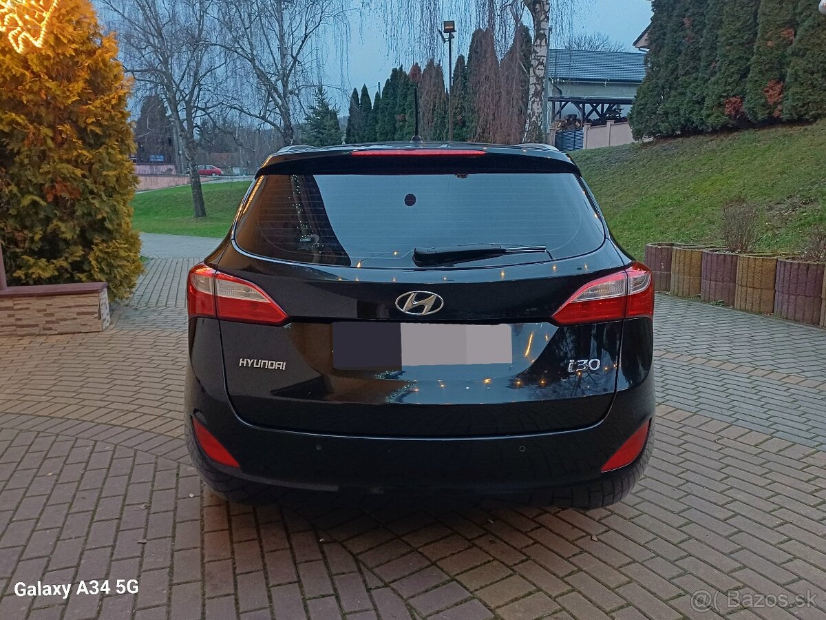 Hyundai I30CW Combi 1.6CRDi 81Kw 110PS Style M6 R.v.12/2015 - 5