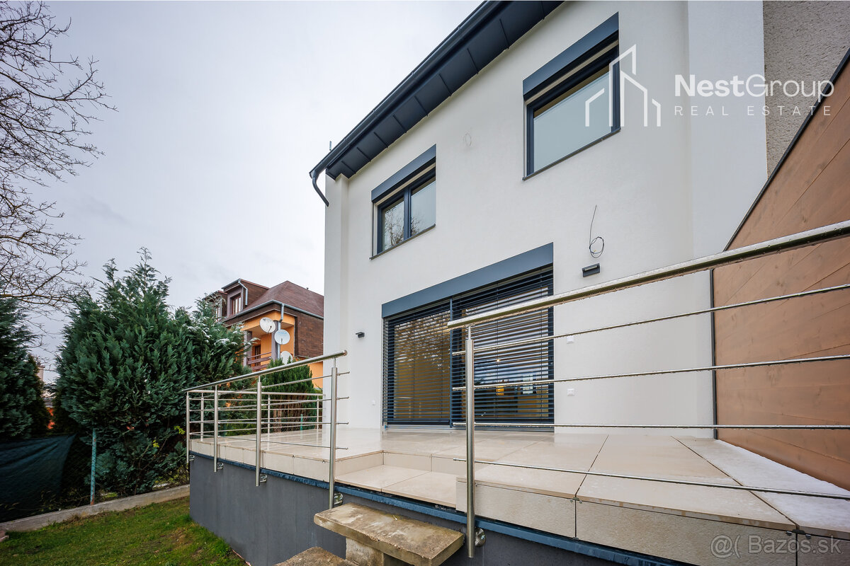 VEĽKÝ 5- IZBOVÝ RD KOMPLETNE ZREKONŠTRUOVANÝ, DVOJGARÁŽ - 5