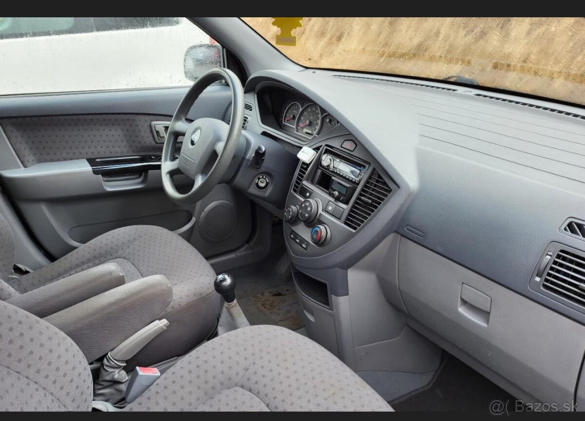 Kia Carens 2.0 crdi VAN - 5