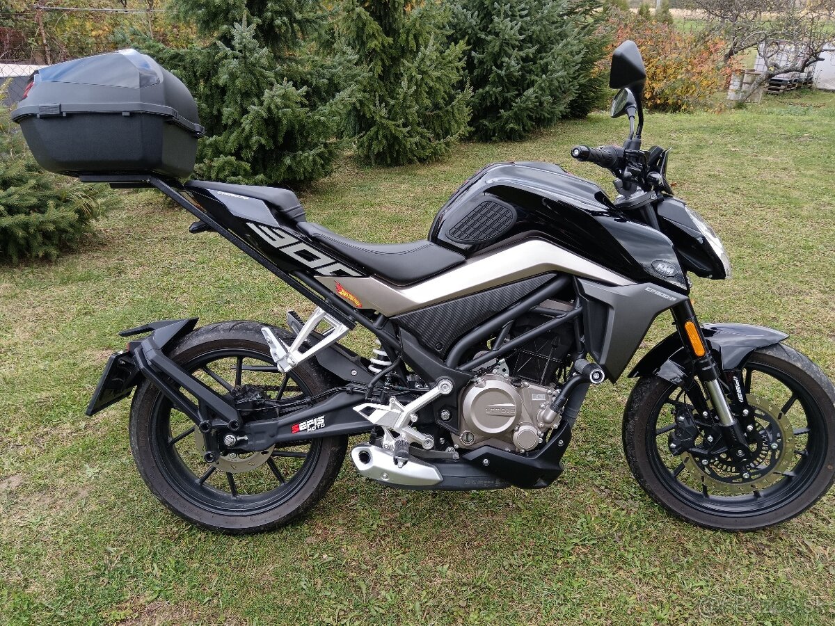 CF moto 300 NK - 5