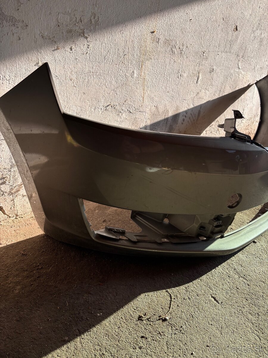 Škoda Rapid predný nárazník - 5