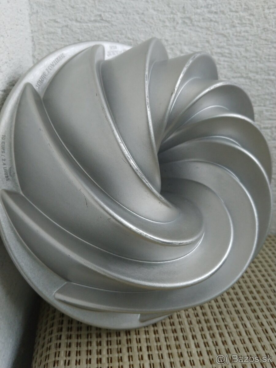 Forma na babovku RONDO, zn. Nordic Ware, Platinum Collection - 5