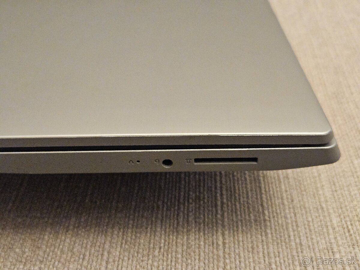 Lenovo IdeaPad 15,6"- 8GB RAM, 512GB SSD+Belkin prepäťovka - 5