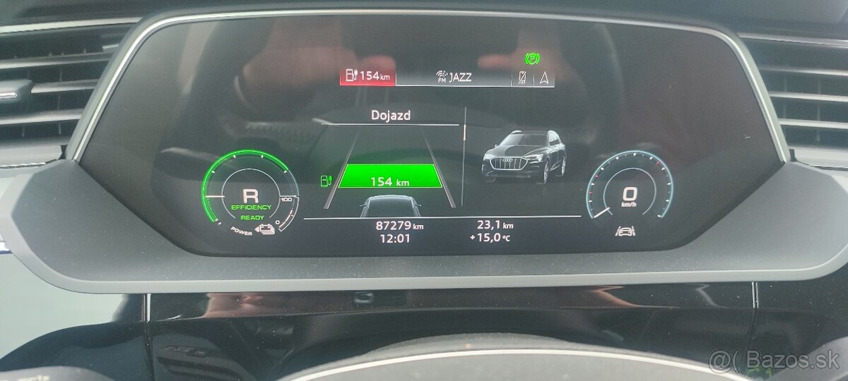 Audi E-tron 50 quattro Advanced Odpočet DPH: 22 358 € Možnos - 5