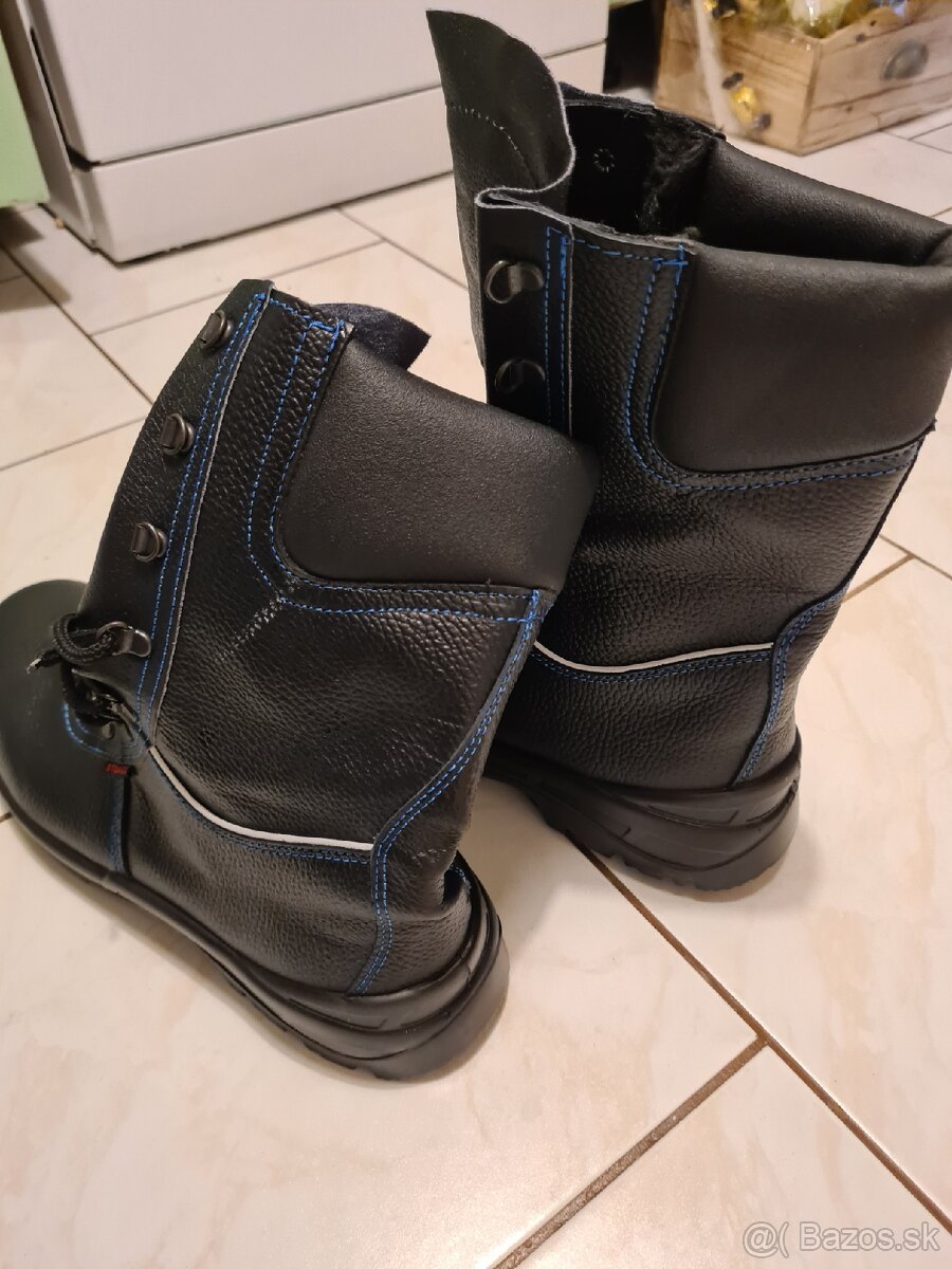 Pracovna obuv 45 - 5