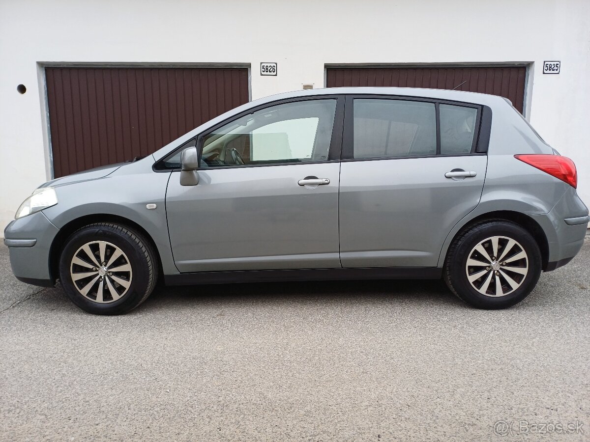 Nissan Tiida 1,6i - Ťažné - 113 000 km, Klíma - 5