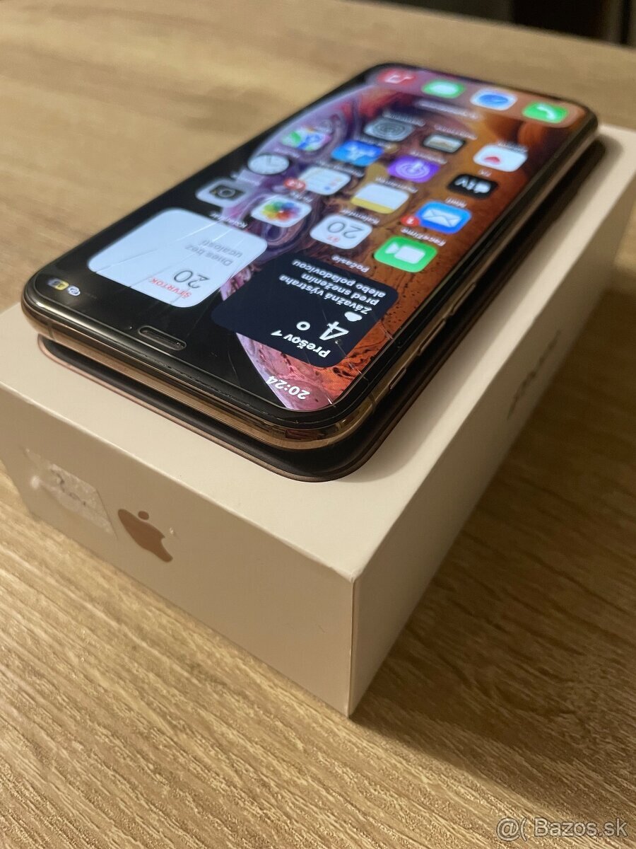 iPhone Xs / 256GB Gold prasknutý displej - 5