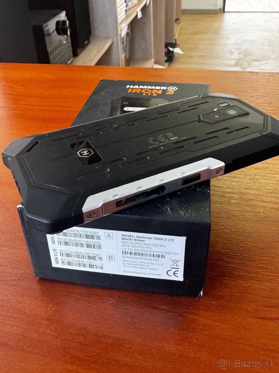 Predám odolný smartfón Hammer IRON 3 LTE - 5
