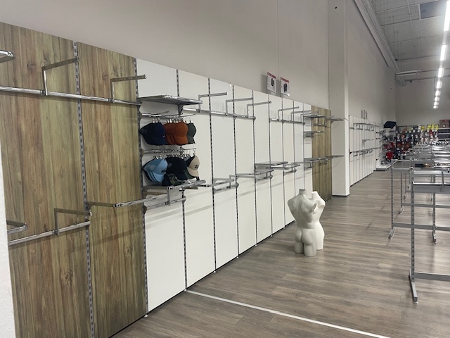 Regále, stojany, štendre - KOŠICE - 5