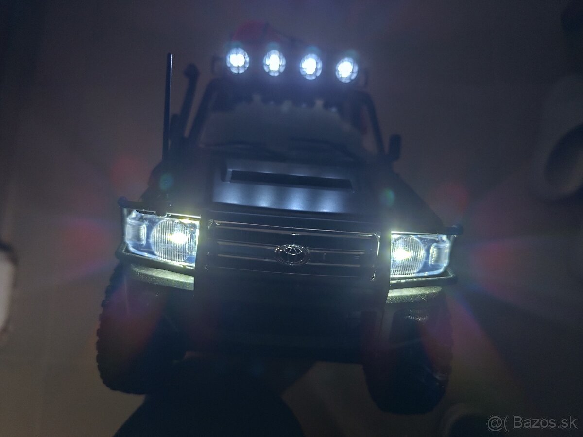 Predám RC Toyotu upravenú - 5