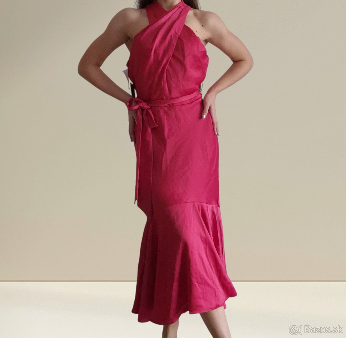 Elegantné lesklé šaty M - 5