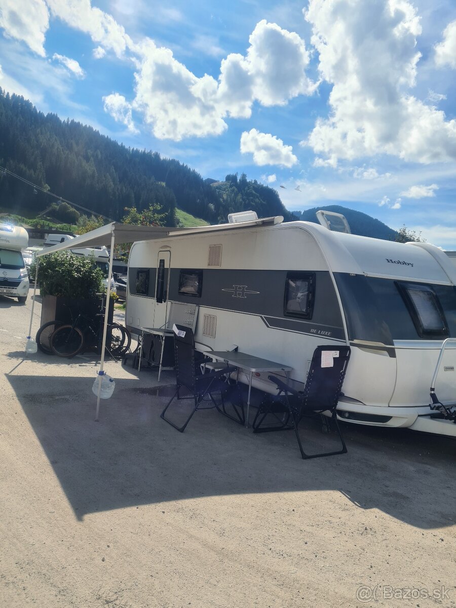 HOBBY Deluxe KMFE - dvojnápravový karavan - 5