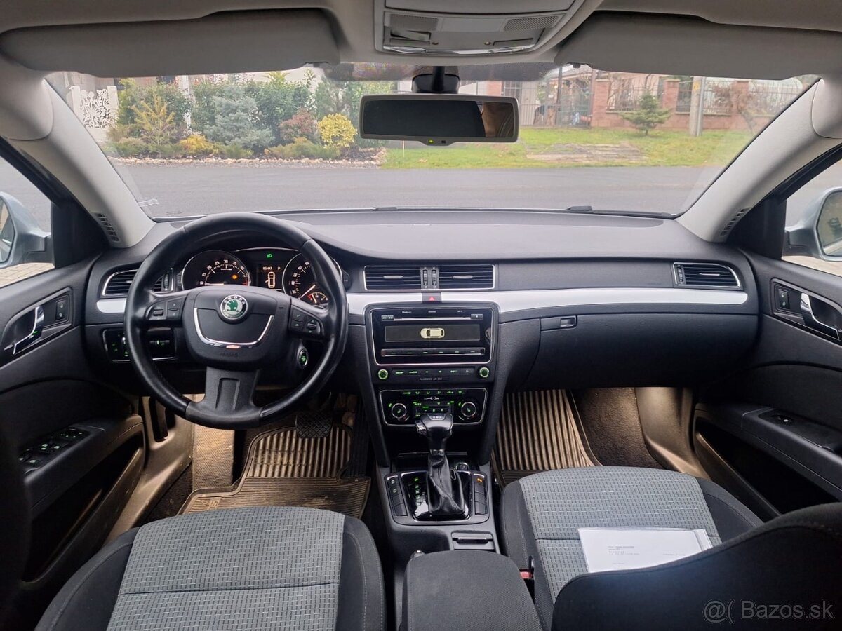Predam Skoda Superb 2.0tdi 125kw Dsg - 5