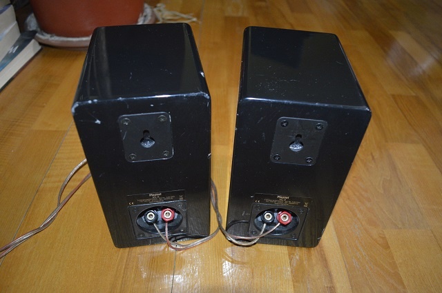 predam dva reproduktory MAGNAT - 5