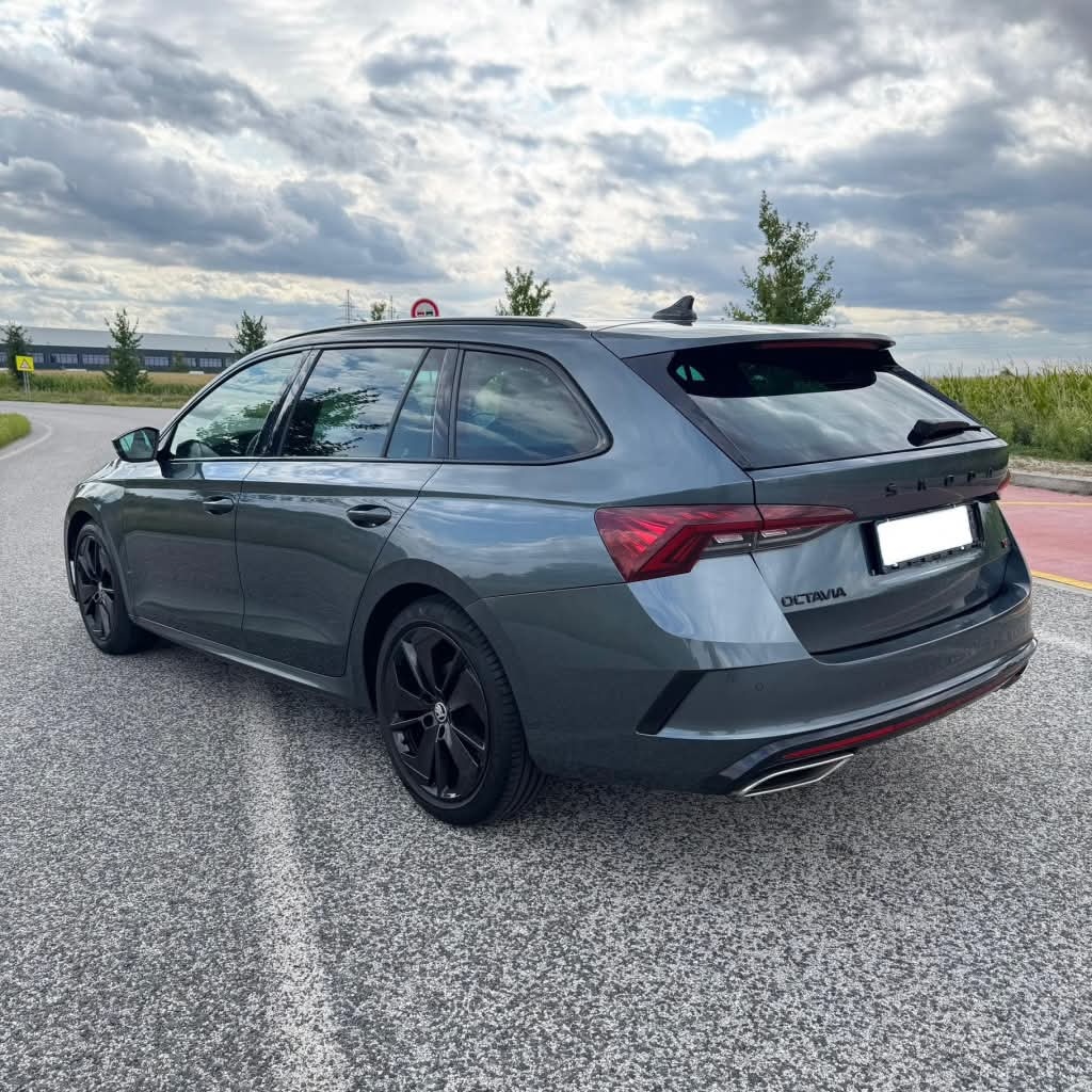 Octavia Combi 2,0 TDI RS 147kW Matrix Virtual Top stav - 5