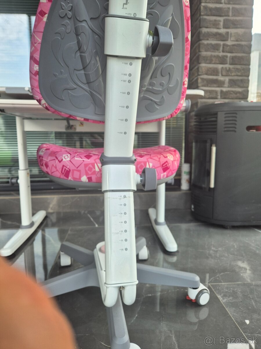 Predam rastuci stol pre skolaka - 5