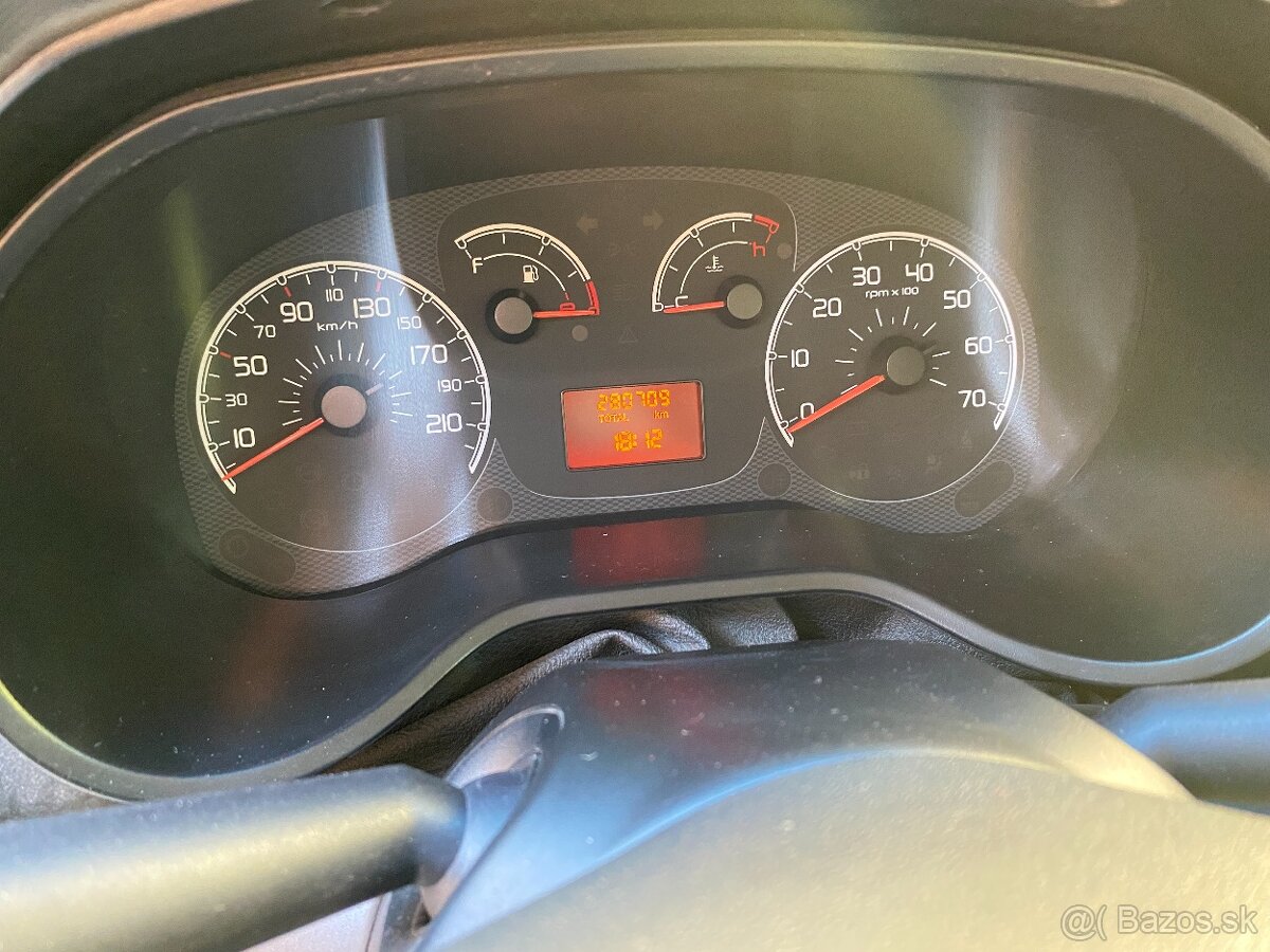 FIAT DOBLO COMBI 1,6JTD - 5