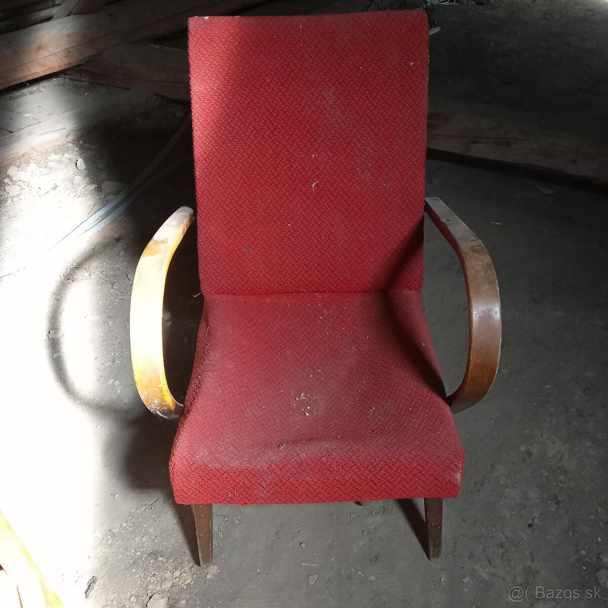 Rôzne staré stoličky a kreslá - 5