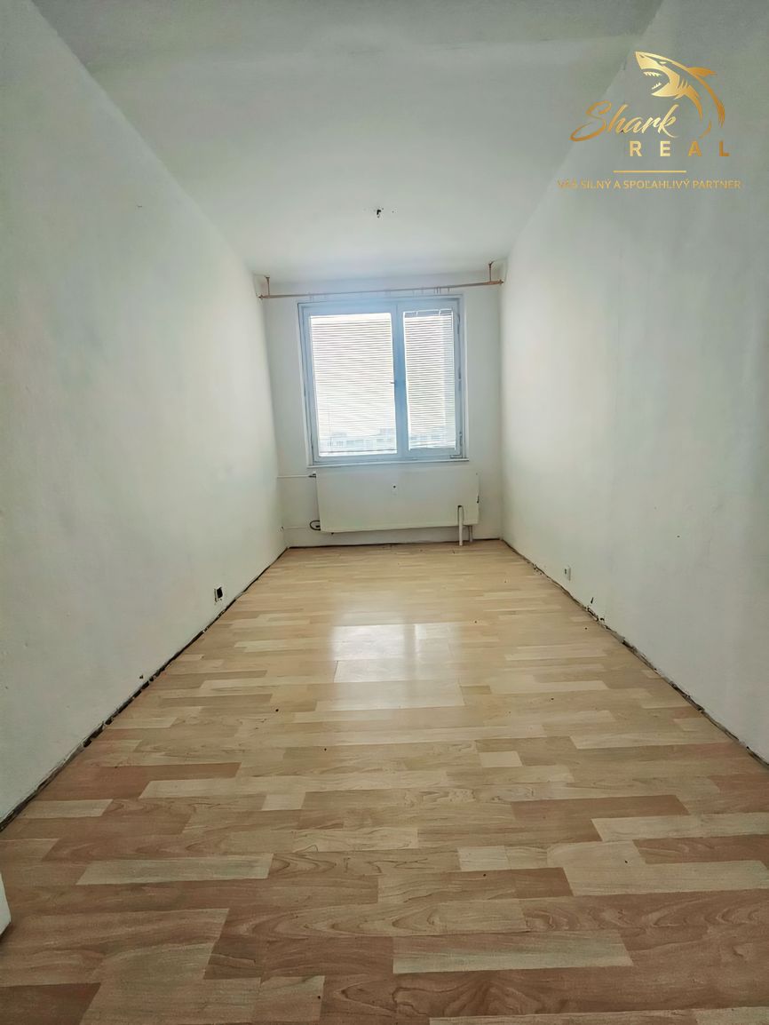 Na predaj 2-izbový byt na kompletnú rekonštrukciu - 5