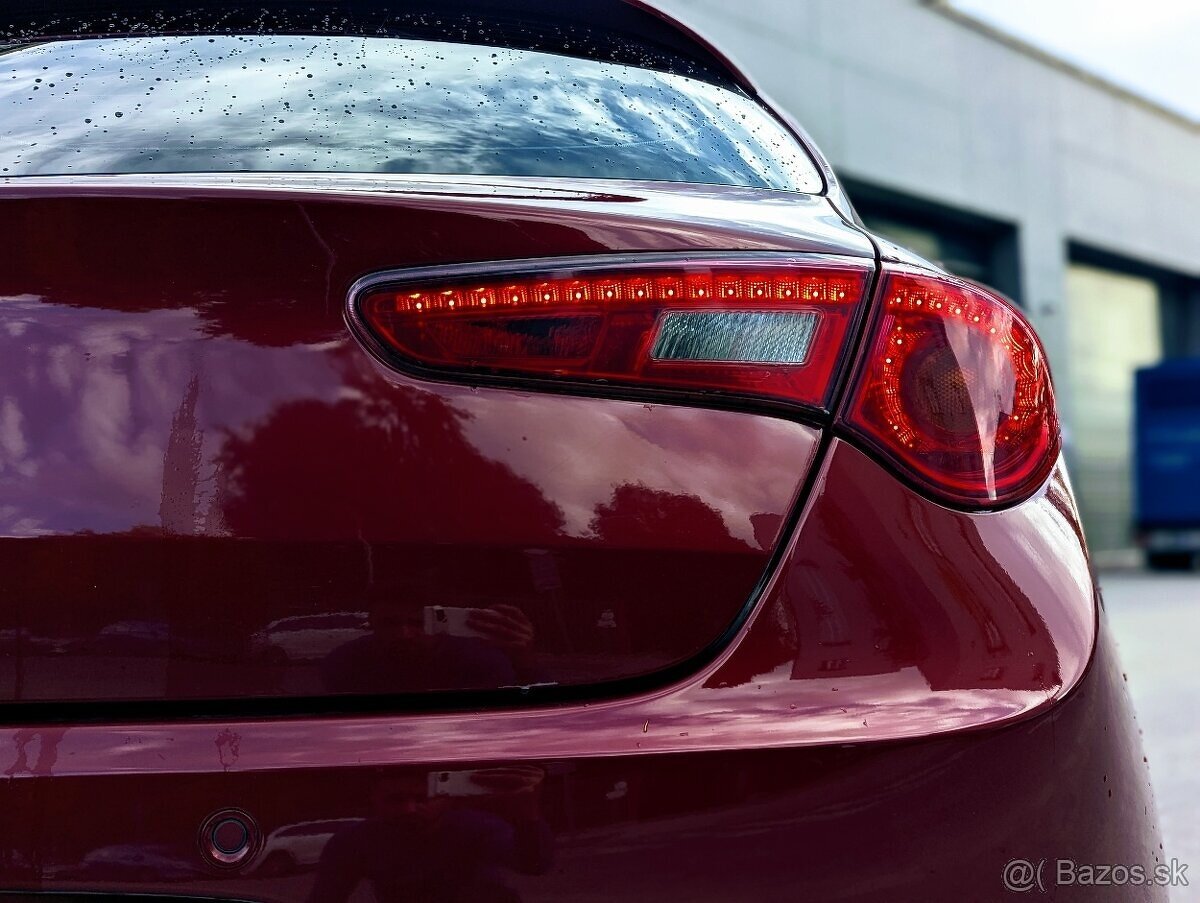 Giulietta Rosso Maranello / automat, 170 koní / - 5