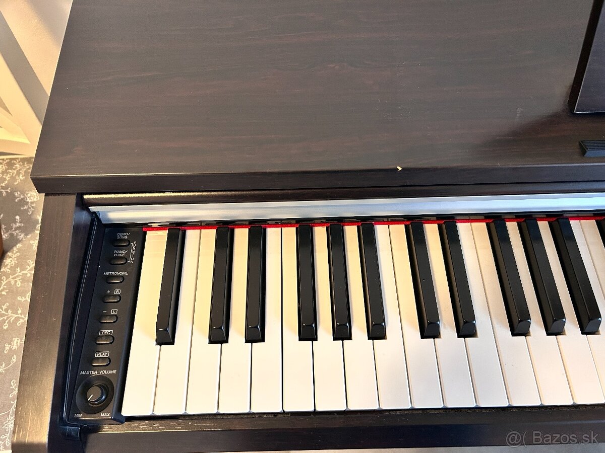 Predám elektrický klavír Yamaha - 5