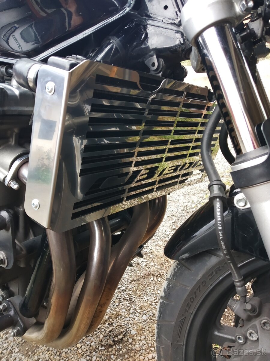 Kryt chladiče cestné - 5