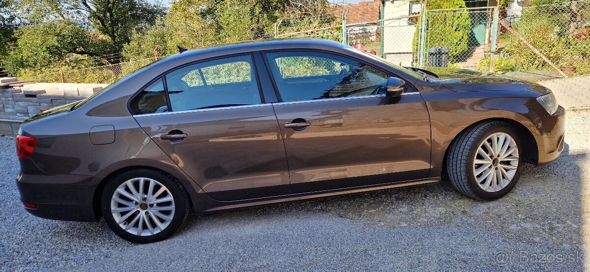 VW JETTA Highline 2,0 tdi 103kw r.v 2011 - 5