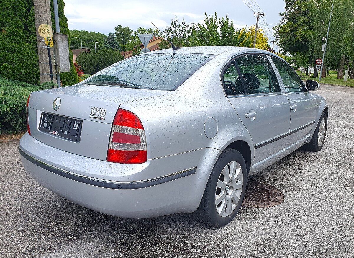 Škoda Superb 2.0 TDI Comfort DPF 6M - 5