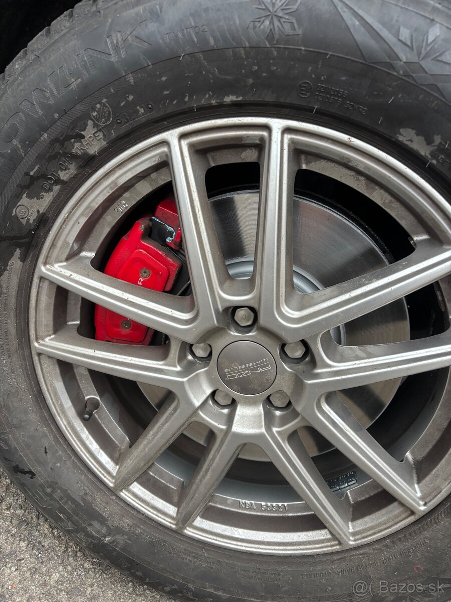 Jaguár F-Pace 3.0 TDV6 - 5