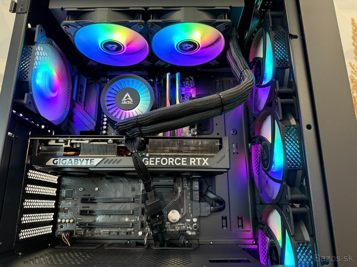 Ryzen 7 9800x3D, RTX 5070 12GB, 32GB RAM DDR5, 1TB SSD M2 - 5