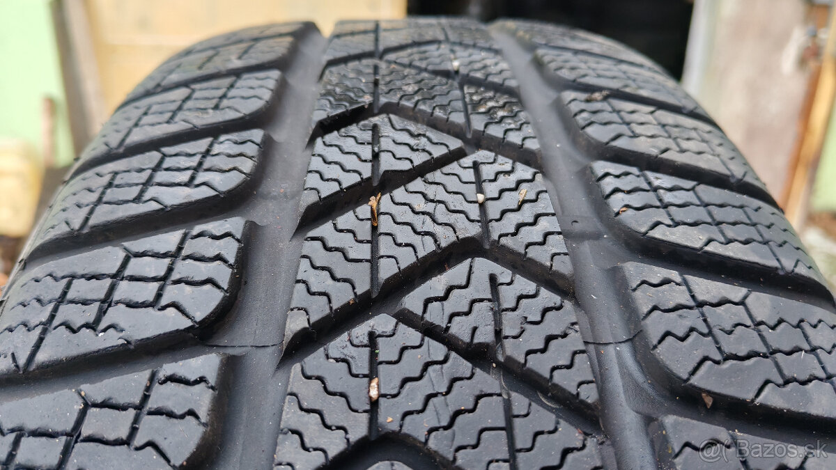 Zimné pneu 225/50 R18 --- PIRELLI - 5