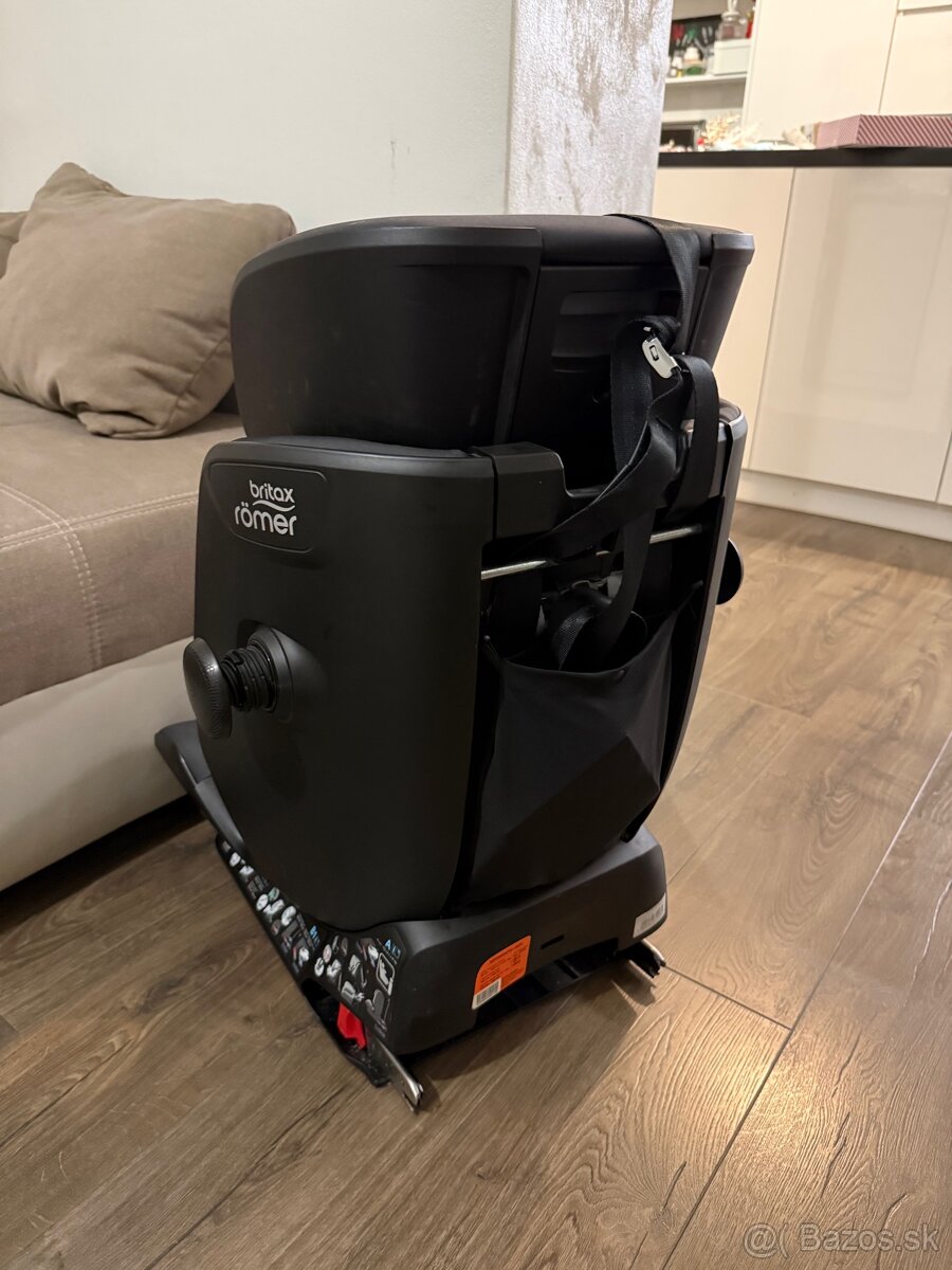 Britax Römer Advansafix i-Size “ grey “ - 5