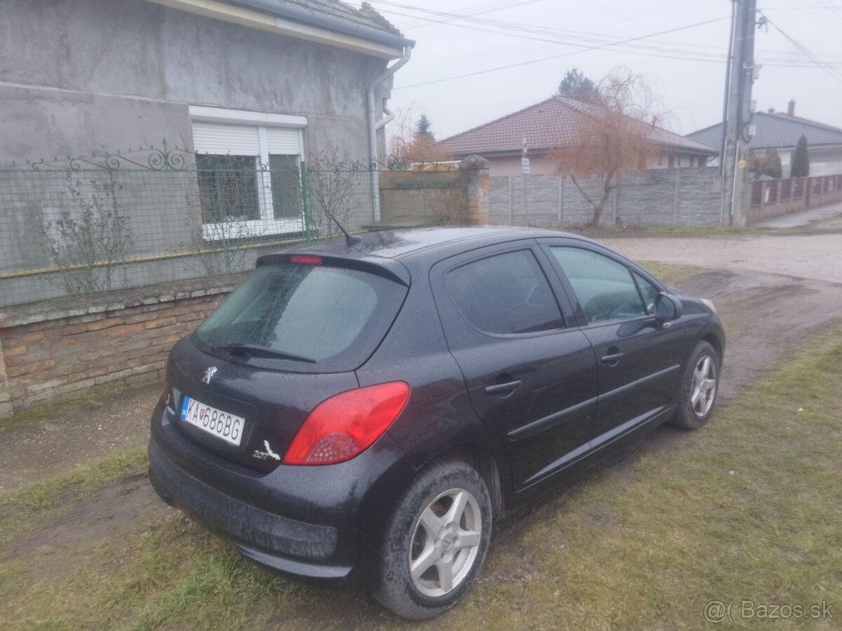 Peugeot 207 benzín 1.4 70kw - 5