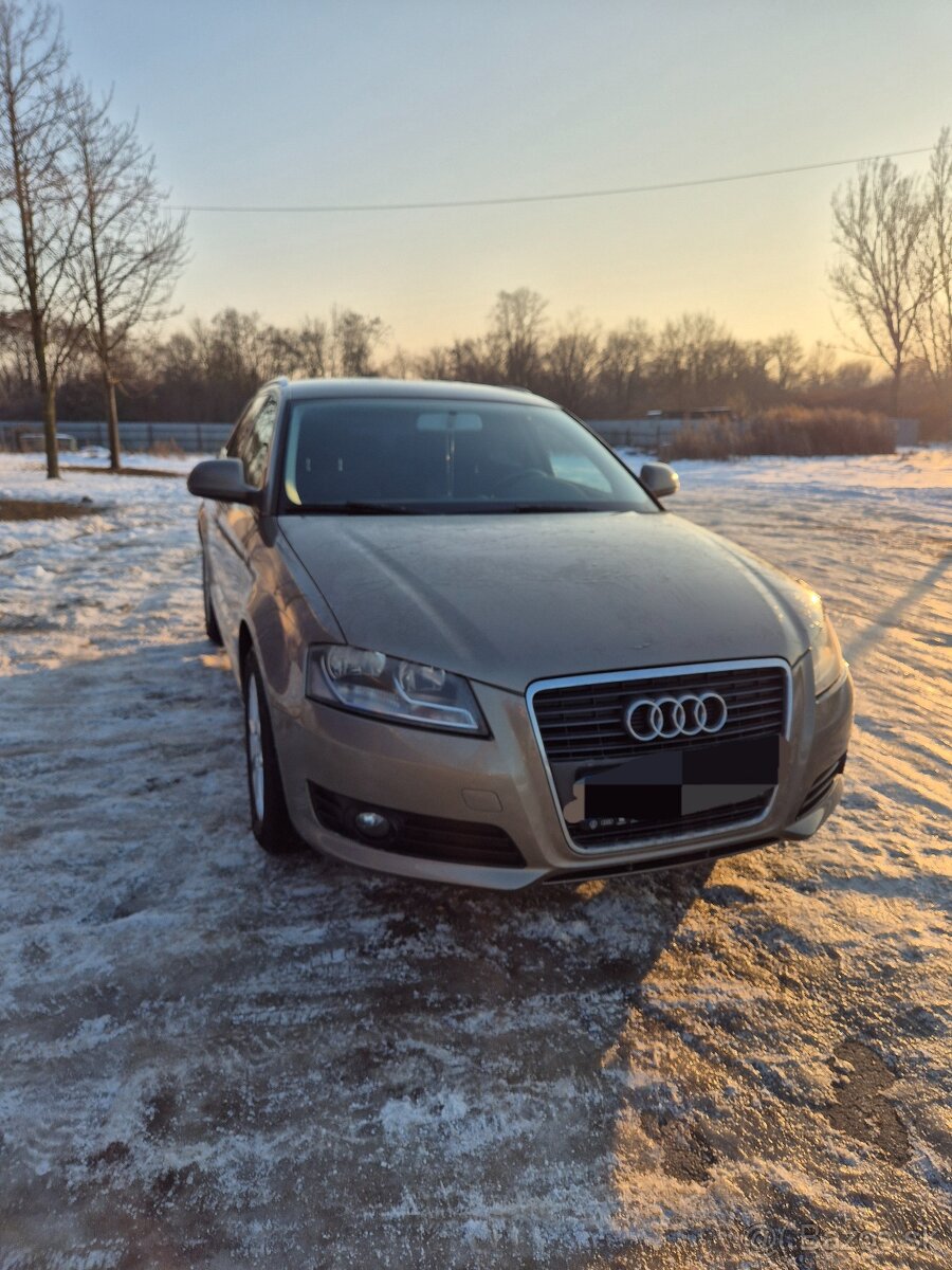 Audi A3 benzín 1.6 - 5