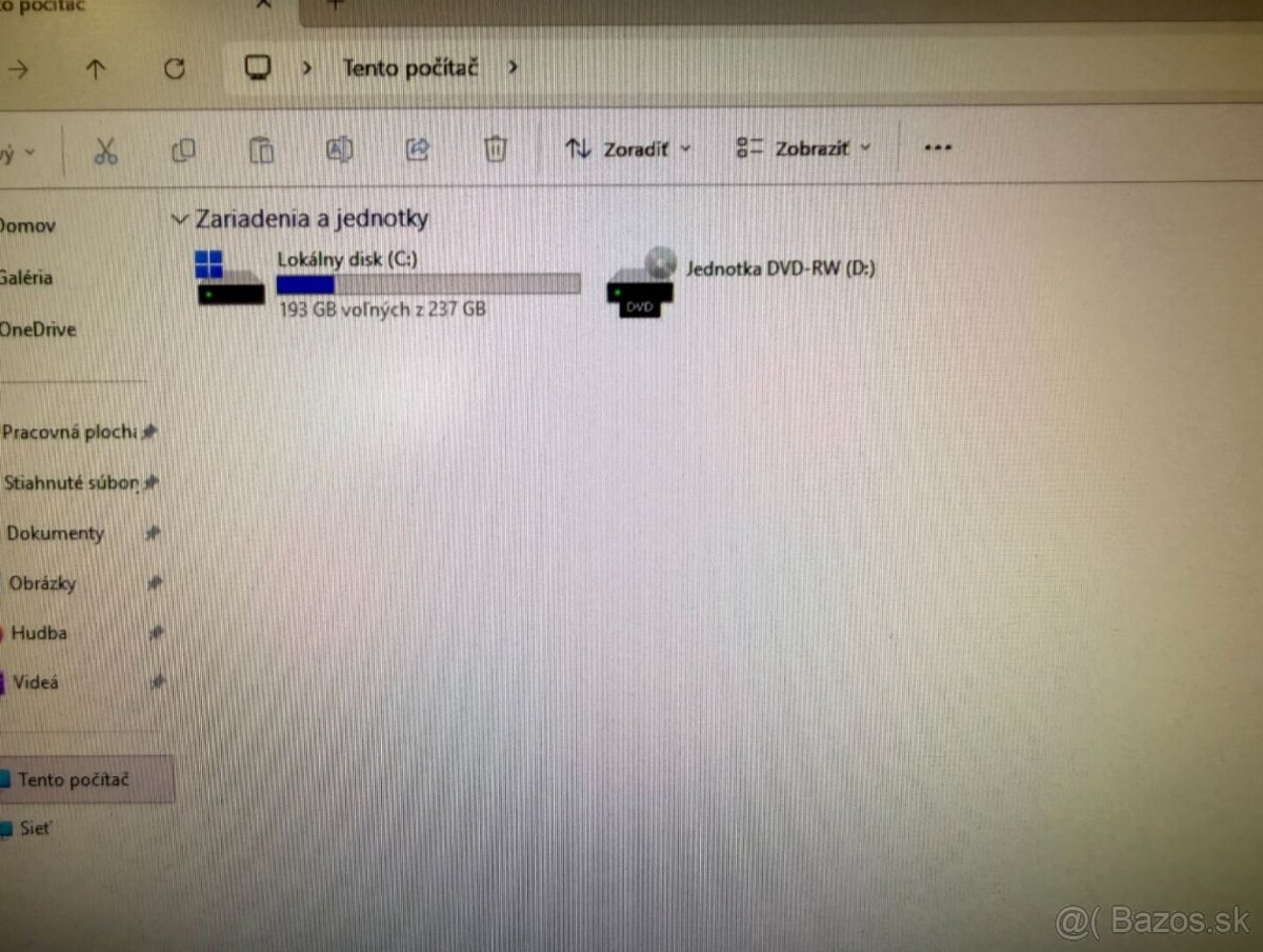 Počítač DELL.Intel i3-6100 2x3,70GHz.8gb ram.256gb SSD - 5