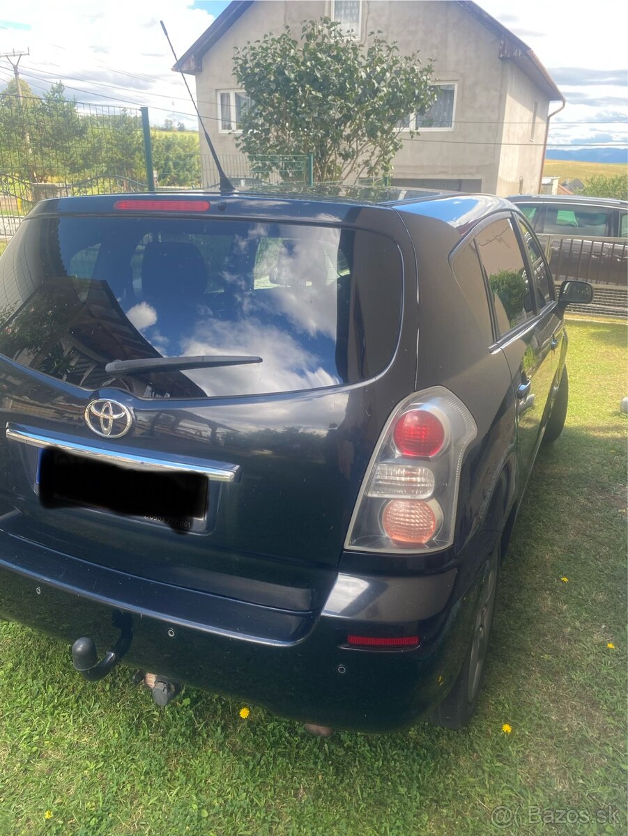 Toyota Corolla Verso - 5