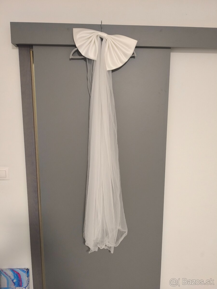 Jednoduché svadobné šaty - 5