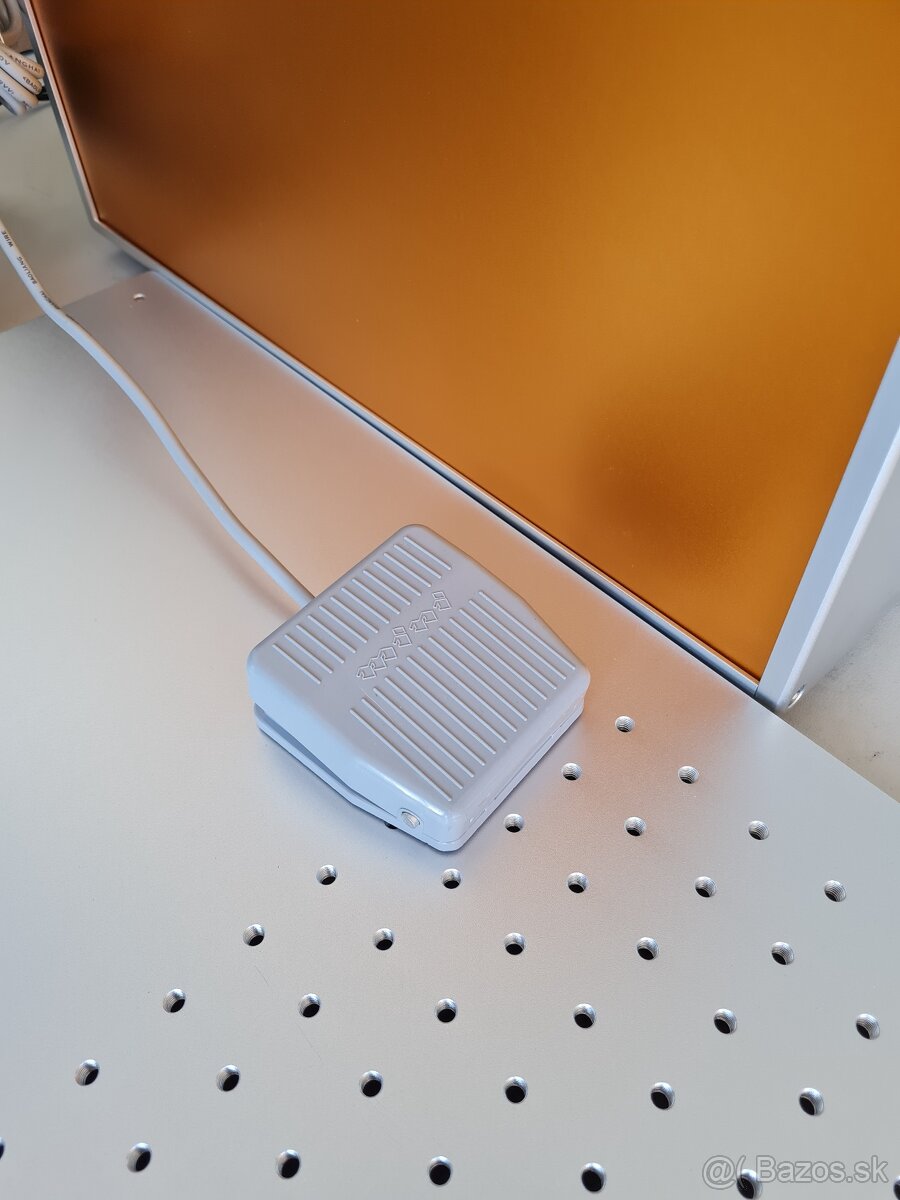 Fiber laser 20W, 30 W a 50W na popis súčiastok kovu plastu - 5