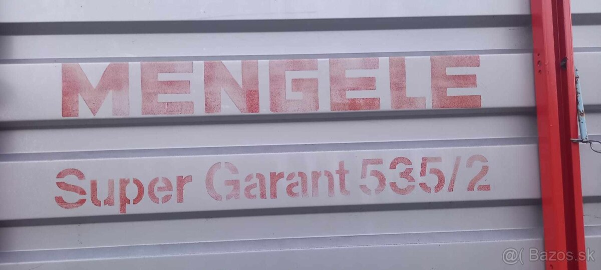 Samozberací voz Mengele na senáž . - 5