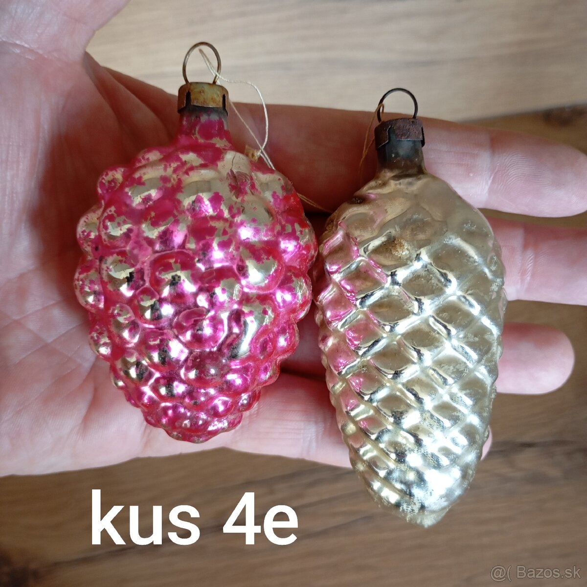 staré vianočné ozdoby. - 5