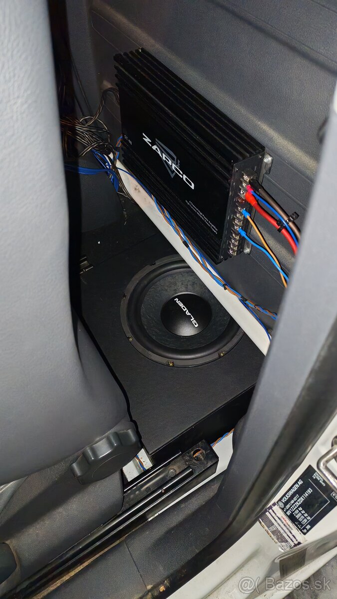 Subwoofer do auta Vw Caddy - 5