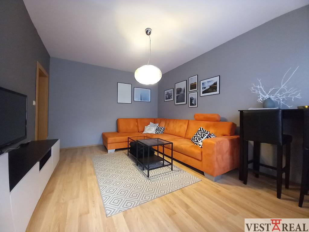 Rezervované: 3 izbový byt s balkónom Trnava- Nerudova - 5