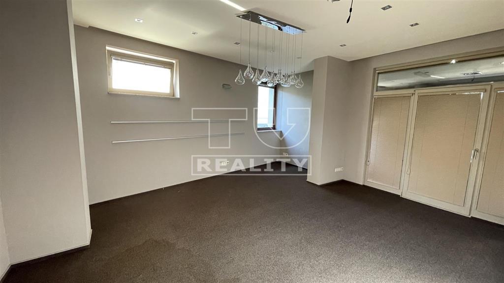 Polyfunkčný objekt na prenájom - 5