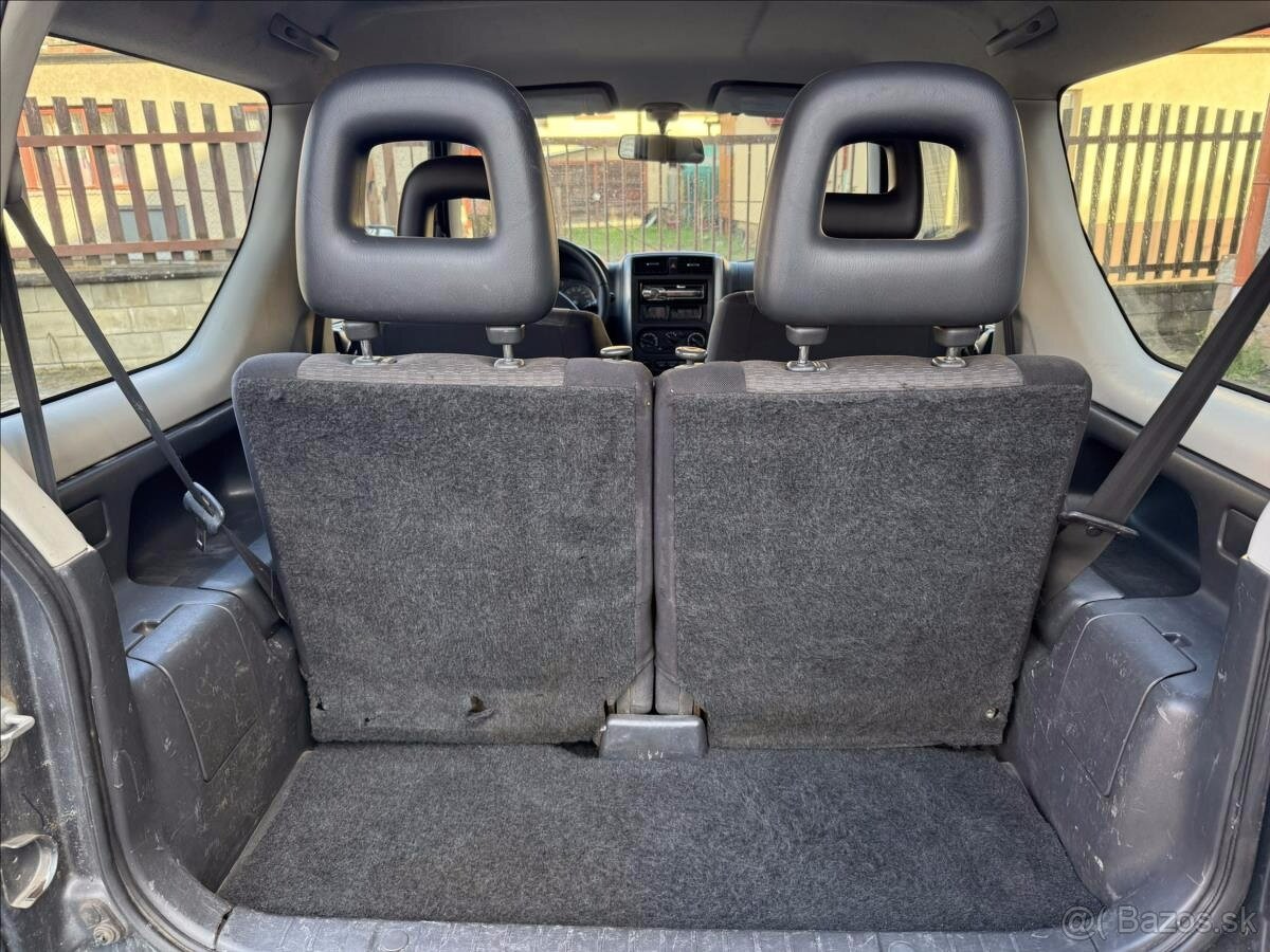 Suzuki Jimny 1.3 62kW 2006 146011km Po starším majiteli. - 5