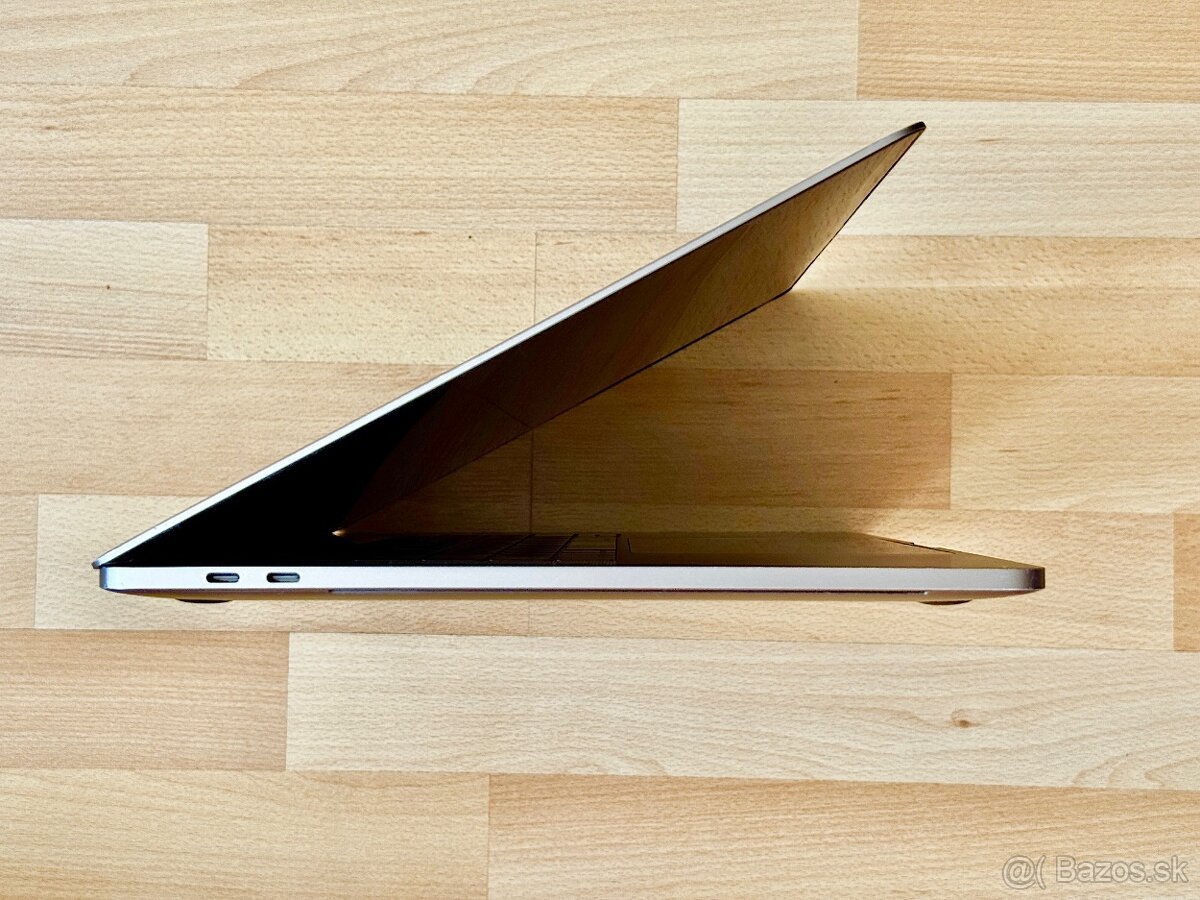 MacBook Pro 15" i7-2.7GHz,4j/16GB/512GB, Touchbar - 5