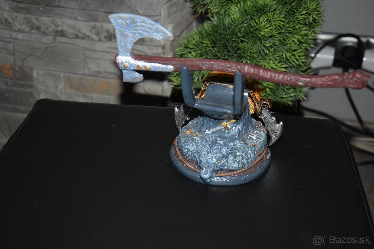 Stojan na ovladac Gof of war - 5