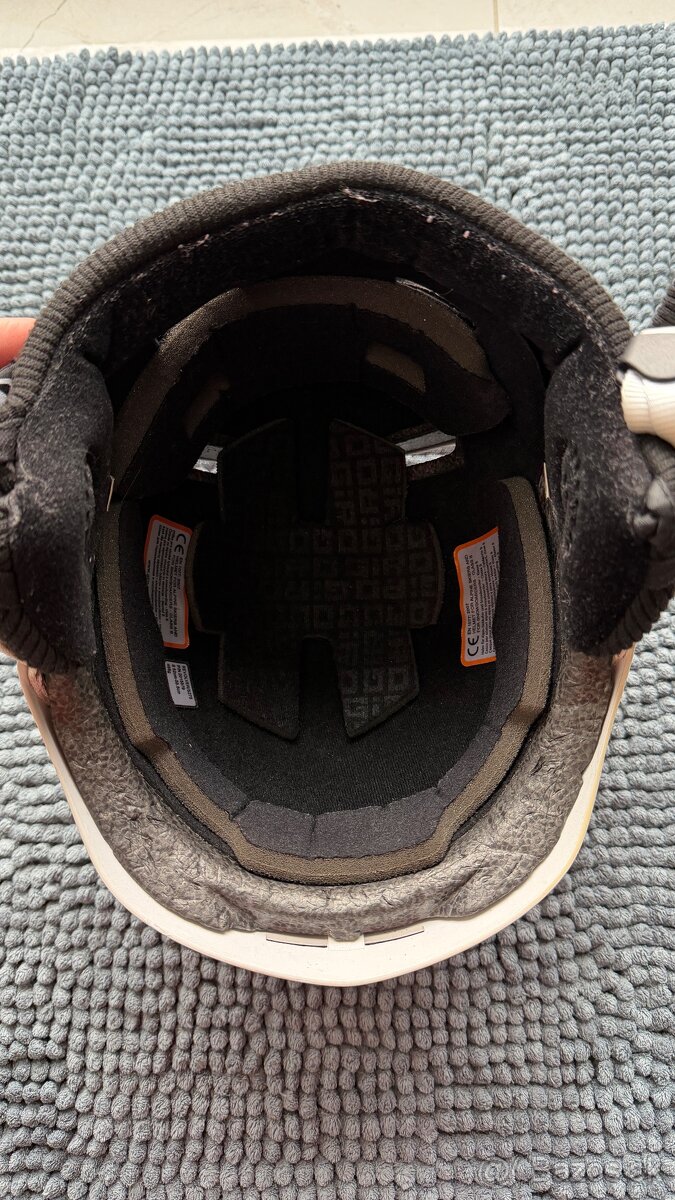 Snowboardová prilba Giro - 5