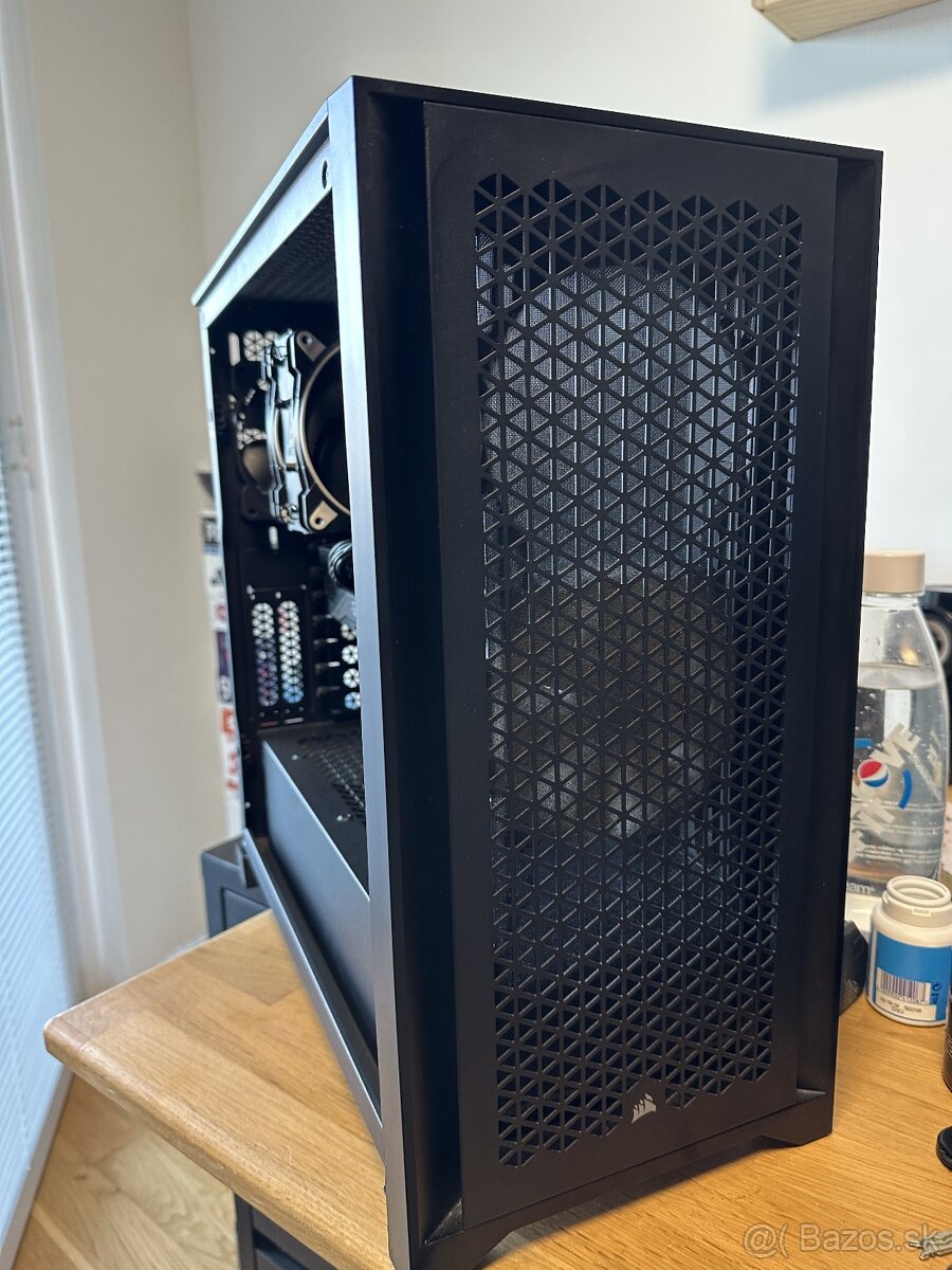 Ryzen 5 5600X, RTX 3070, 32GB RAM, NVMe 1TB, SSD 2TB - 5